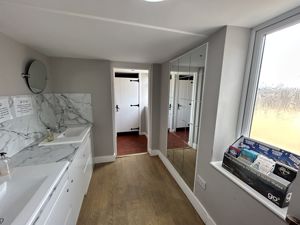 Photo 33- click for photo gallery